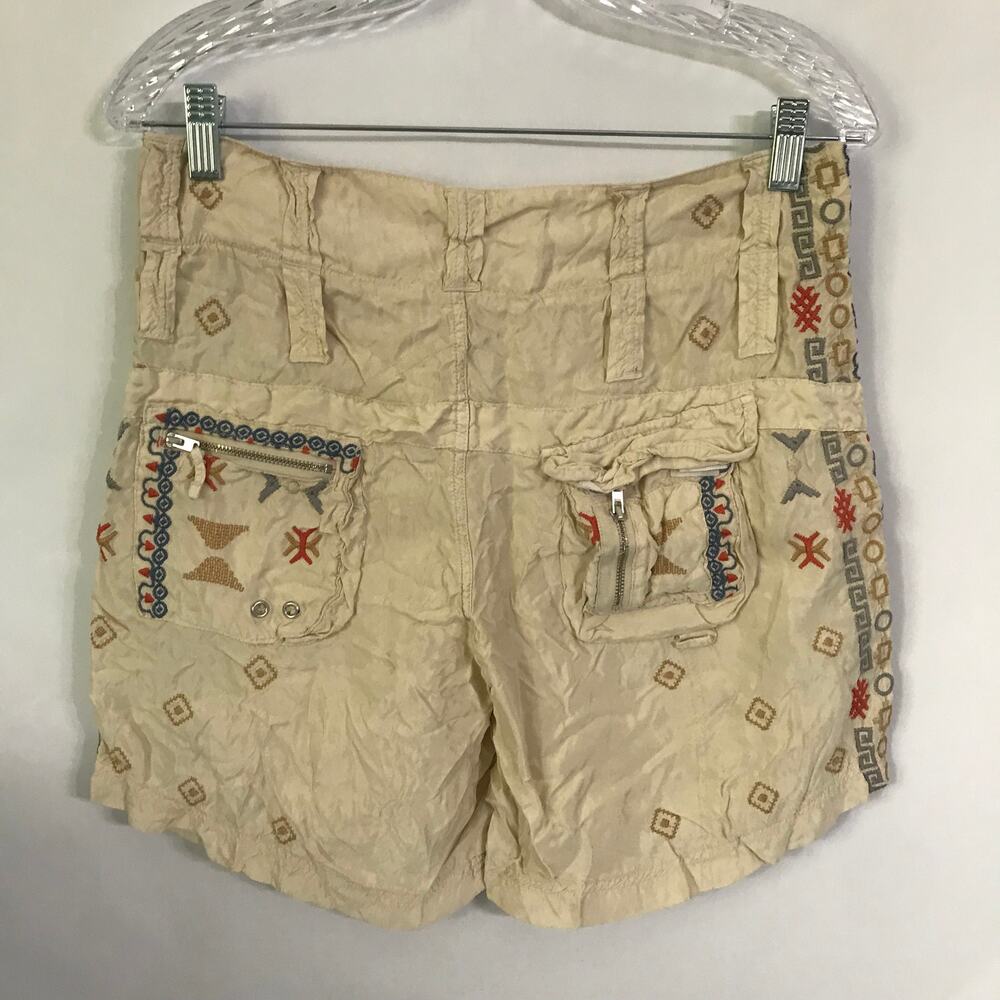 Johnny Was Shorts Size 4 Womens Cargo Embroidery Bohemian Beachy Southwest - Picture 2 of 13
